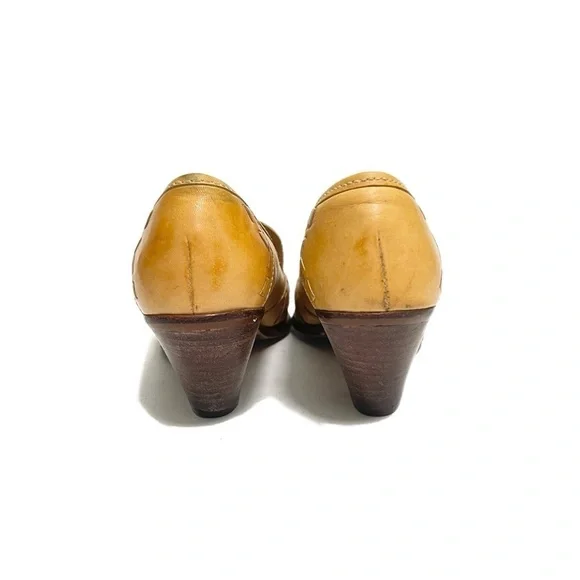 Vintage 1970s tan leather embellished slip on boho heels - Picture 7 of 8